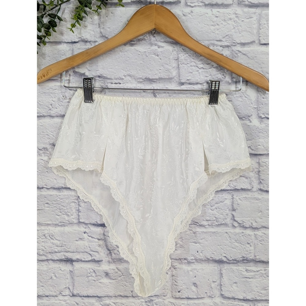 NWOT💋Vintage Barbizon SM/Petite Flutter Sexy Bridal High Cut Brief Panties Lace